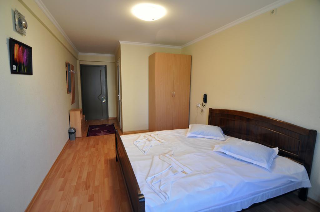 Sun Rise Hotel Tbilisi Quarto foto
