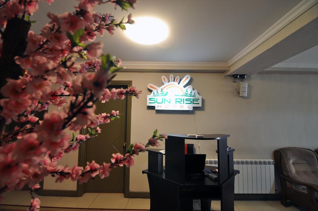 Sun Rise Hotel Tbilisi Exterior foto